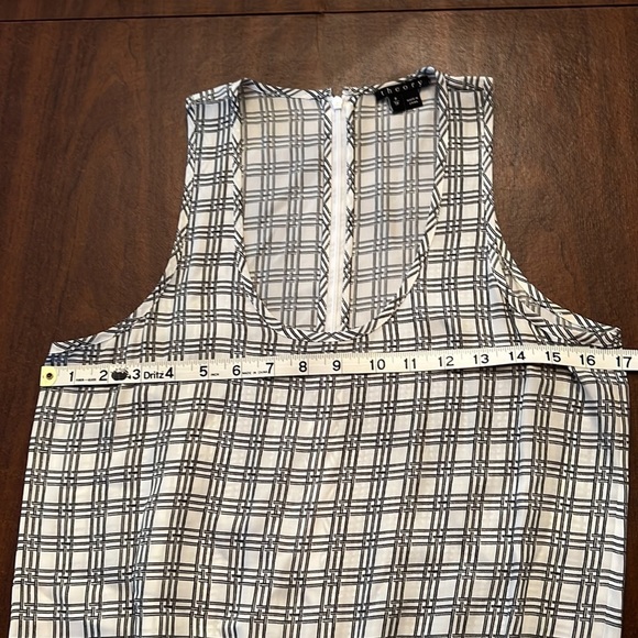 Theory Loretan Plaid Jumpsuit - Picture 7 of 10